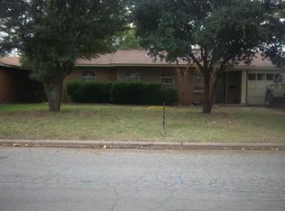 306 Kathleen Dr, Iowa Park, TX 76367