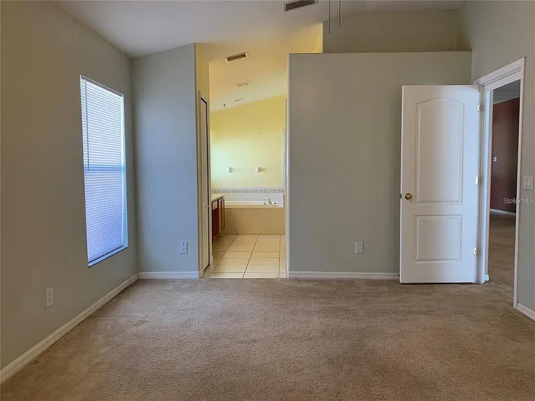 4211 Hartford Lake Dr — Photo 26