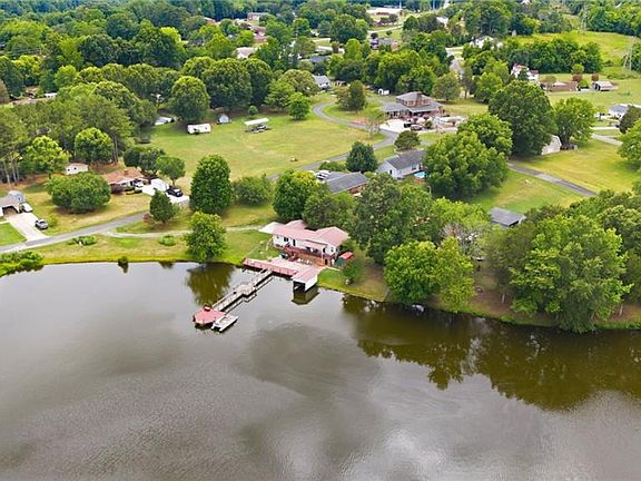 5th image of 456 Swearing Creek Dr
