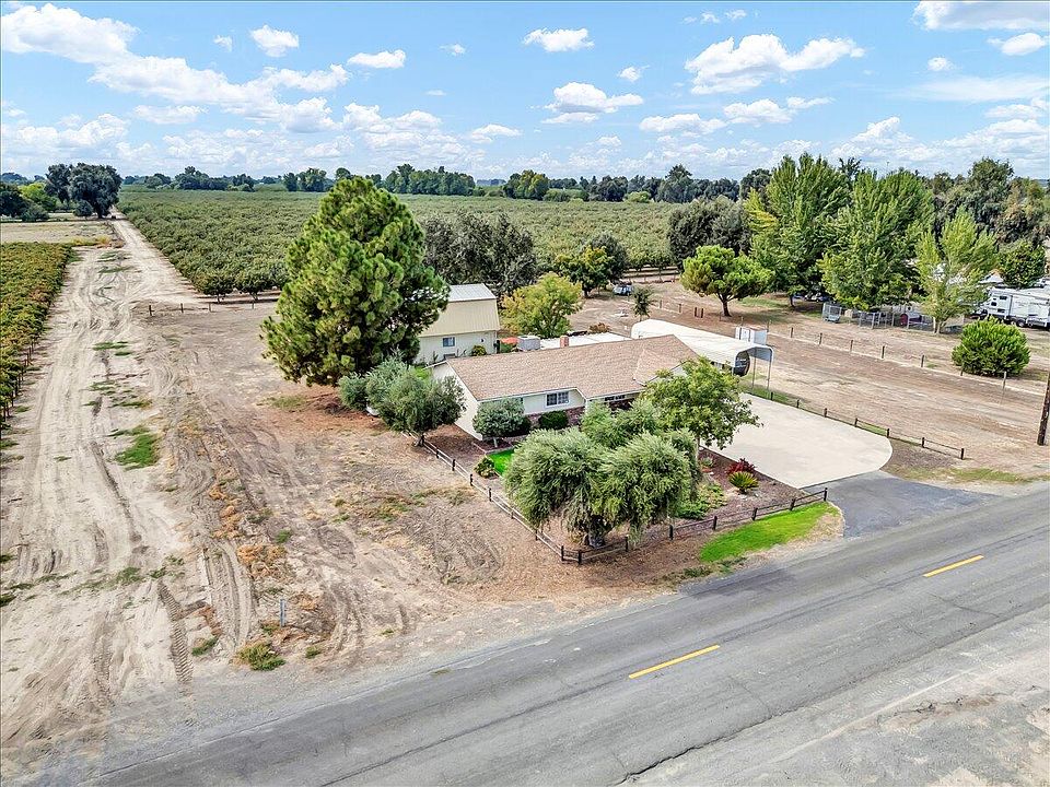 8694 21st Avenue, Lemoore, CA 93245 | Zillow