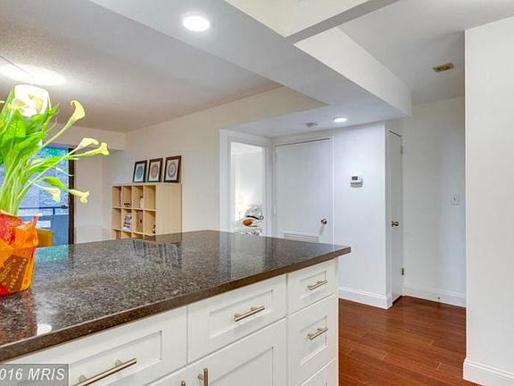 Soft closing cabinets