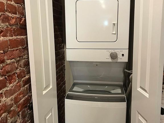 5th image of 1306 S 51st St #1