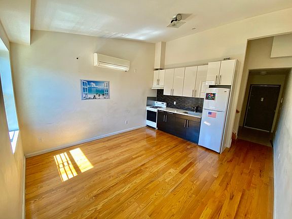 2nd image of 3051 Brighton 3rd St #501