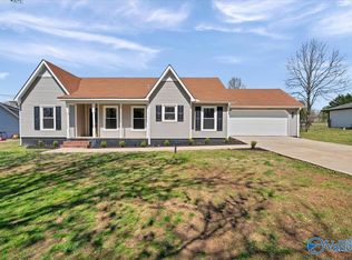 1027 Walker Ln, New Market, AL 35761