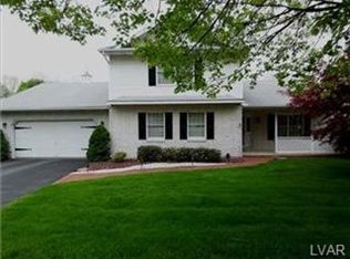 3925 Old Country Rd, Whitehall, PA 18052