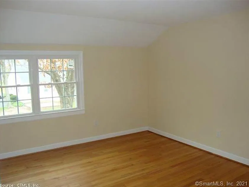 2 bed, 1.5 bath, 1100 sqft, $2,500 — Photo 4