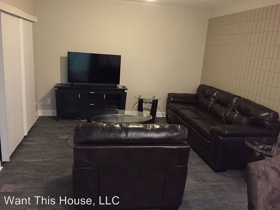 1st image of 115 S Lois Ave APT 213