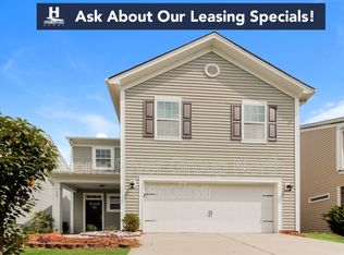 628 Lumber Ln, Charlotte, NC 28214