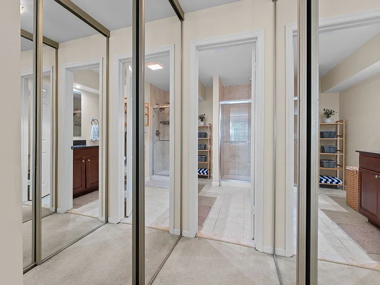 7501 Ashby Ln #J — Photo 14