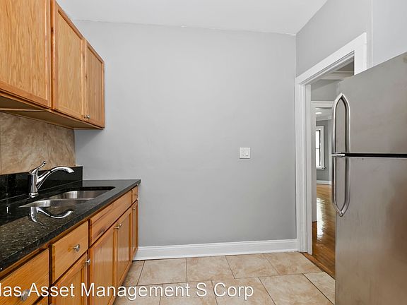 3rd image of 8156 S Maryland Ave APT 3