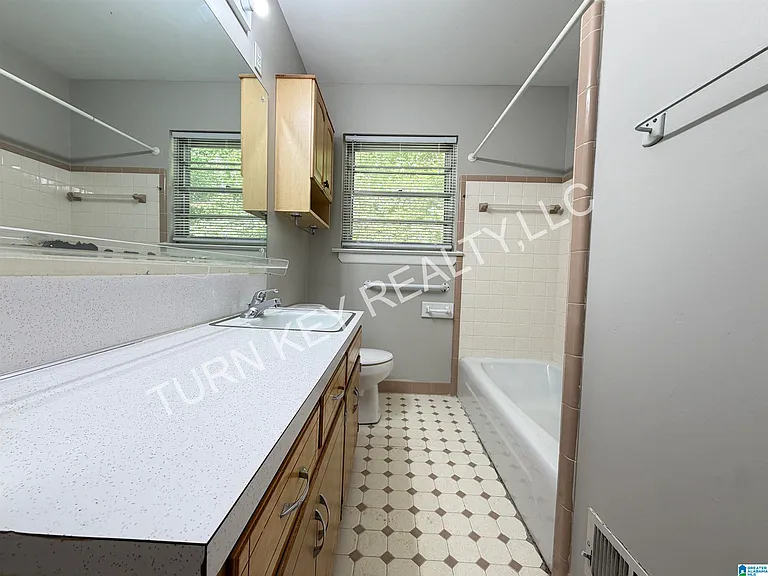 444 Harden Rd — Photo 13