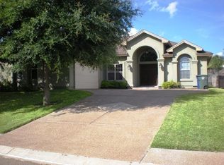 6525 Grande Bay Dr, Laredo, TX 78041