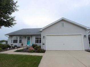 514 London Trl, McHenry, IL 60050