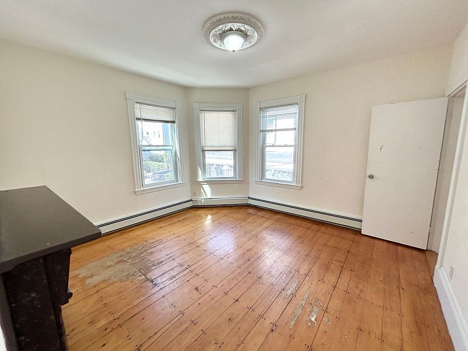 1st image of 3 Folsom Ave #3