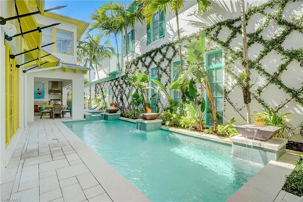 4 bed, 4.5 bath, 3156 sqft, $48,000 — Photo 4