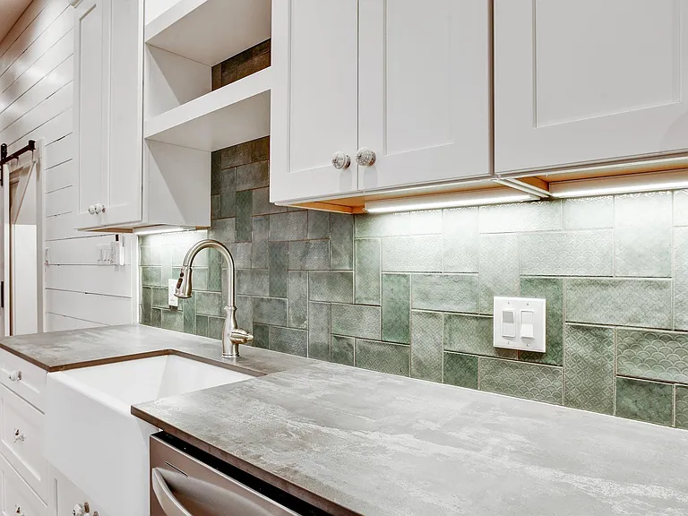 131 Adams St #2 — Photo 5