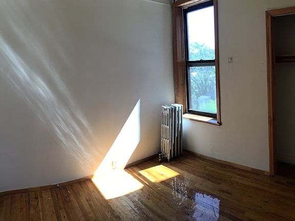 2nd image of 261 14th St #121A