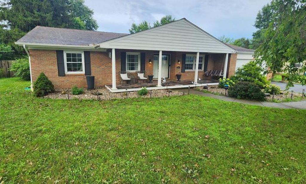 Real estate listing image