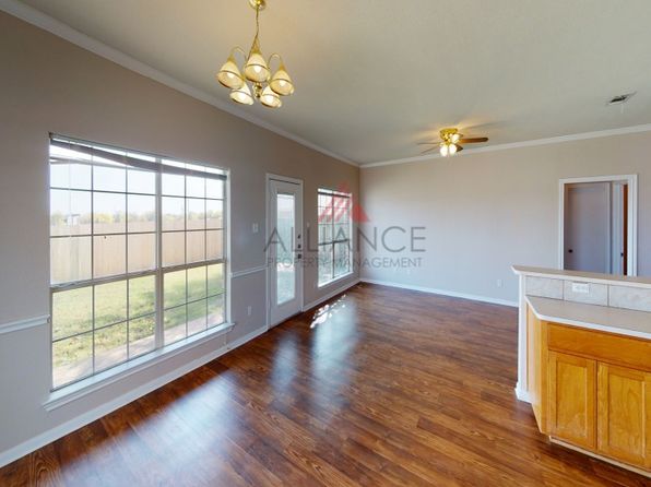 812 Parkview Cir