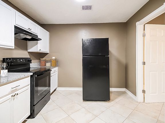 4th image of 12610 Fern Forest Dr