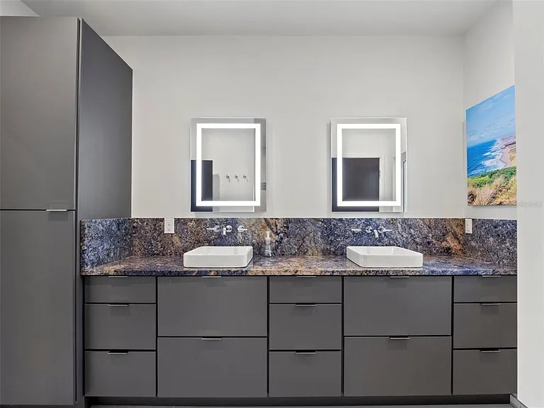 1021 Temple Grove Pl — Photo 24