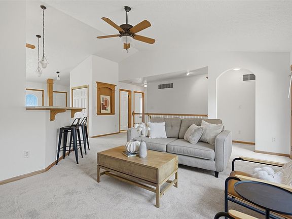 4th image of 2626 Catskill Ct