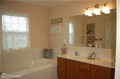 2nd image of 55 Woodleigh Ln