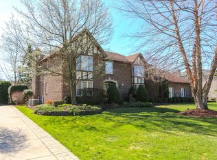 43 Timberlane Dr, Amherst, NY 14221