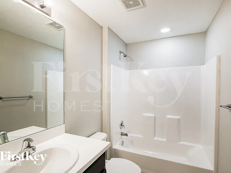 1351 SW Amboy Ave — Photo 14