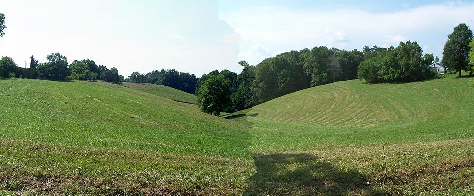 2nd image of 1005 Dyer Ridge Rd