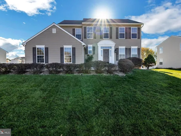 21 Crestpoint Dr, New Castle, DE 19720