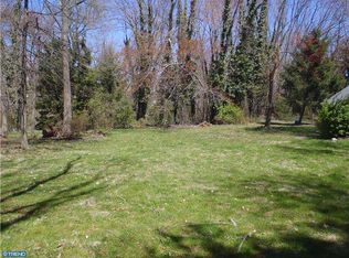 860 Aster Rd, Warminster, PA 18974