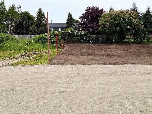 3rd image of 4 Doucette's Lane