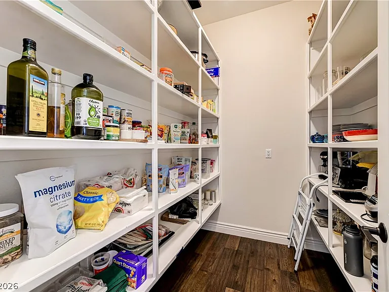 8901 Robinson Ridge Dr — Photo 34