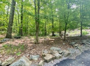 2 Glen Dr, Sussex, NJ 07461