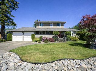 1394 Mallard Dr, Courtenay, BC V9N 8J8