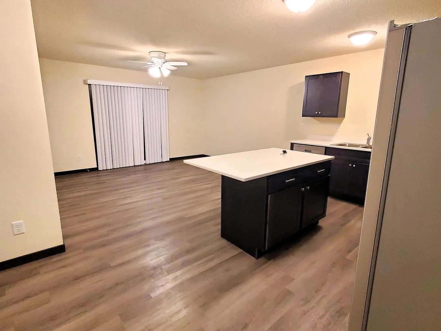 3 bed, 1326 sqft, $1,700 — Photo 4