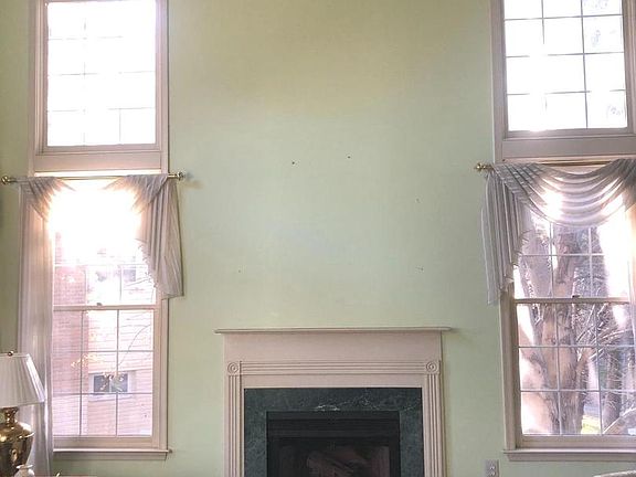 4th image of 801 Pengrove Ct