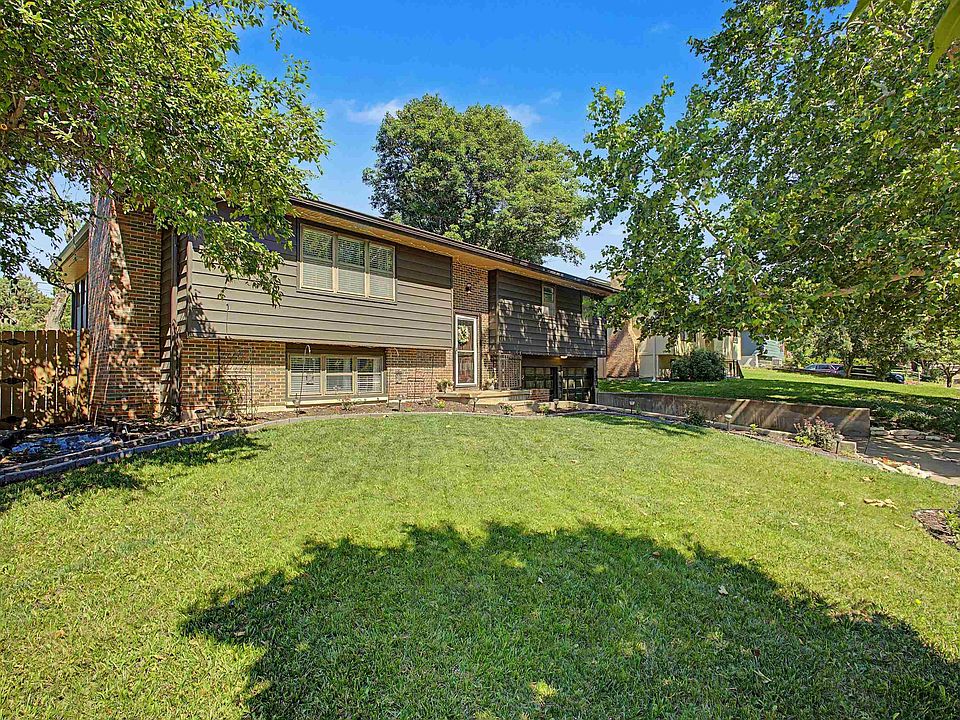 1st image of 1417 Highland Dr