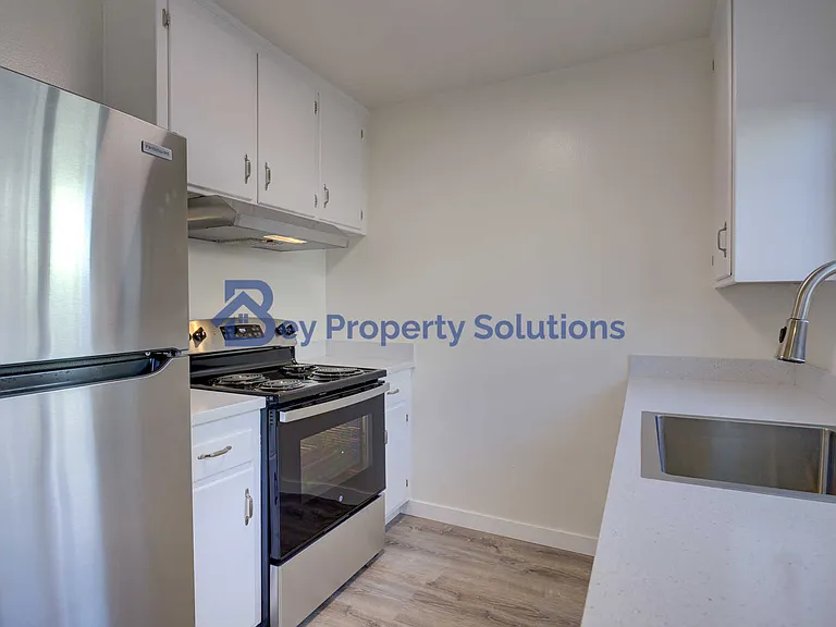 142 S Rena St #H — Photo 13