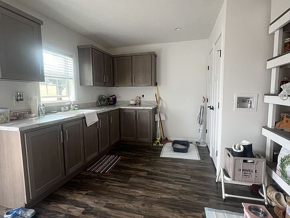 5th image of 50238 Headley Rd