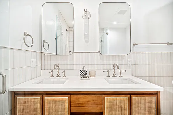 Sold by Douglas Elliman | media 15