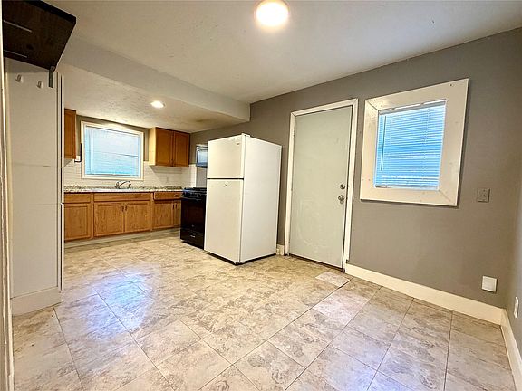 4th image of 4727 Eppes St