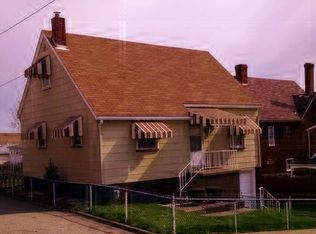 908 Western St, Tarentum, PA 15084