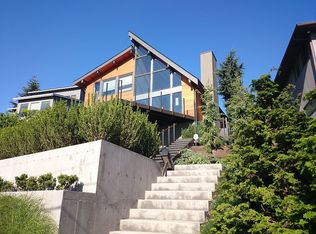 3727 Belvidere Ave SW, Seattle, WA 98126