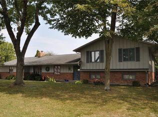 1590 Raymond Dr, Tipp City, OH 45371