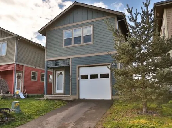 2865 Cottage Ln, Hood River, OR 97031