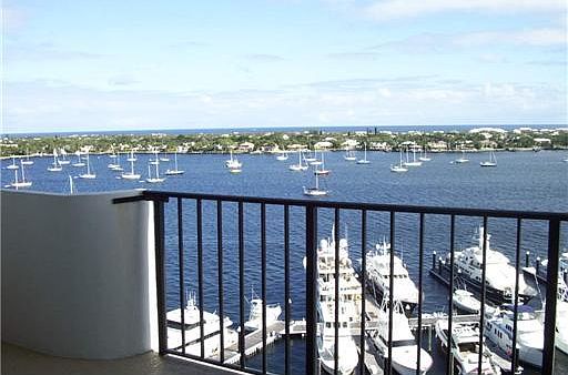 4th image of 1208 MARINE Way #PH2