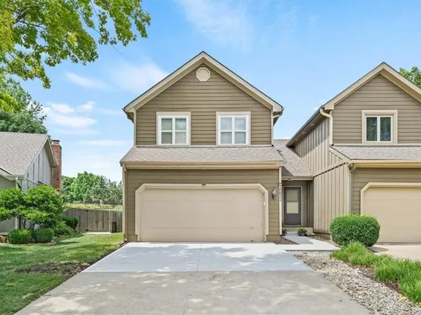 10832 W 115th Pl, Overland Park, KS 66210