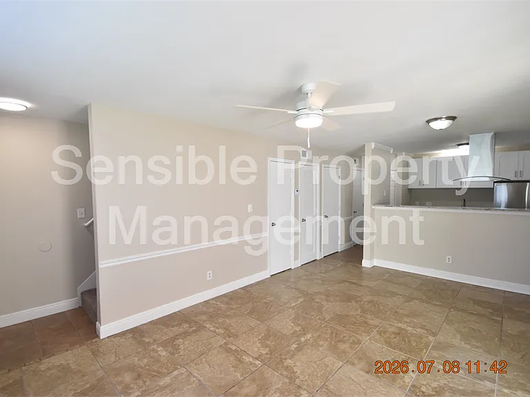 2302 Maki Rd #2 — Photo 3